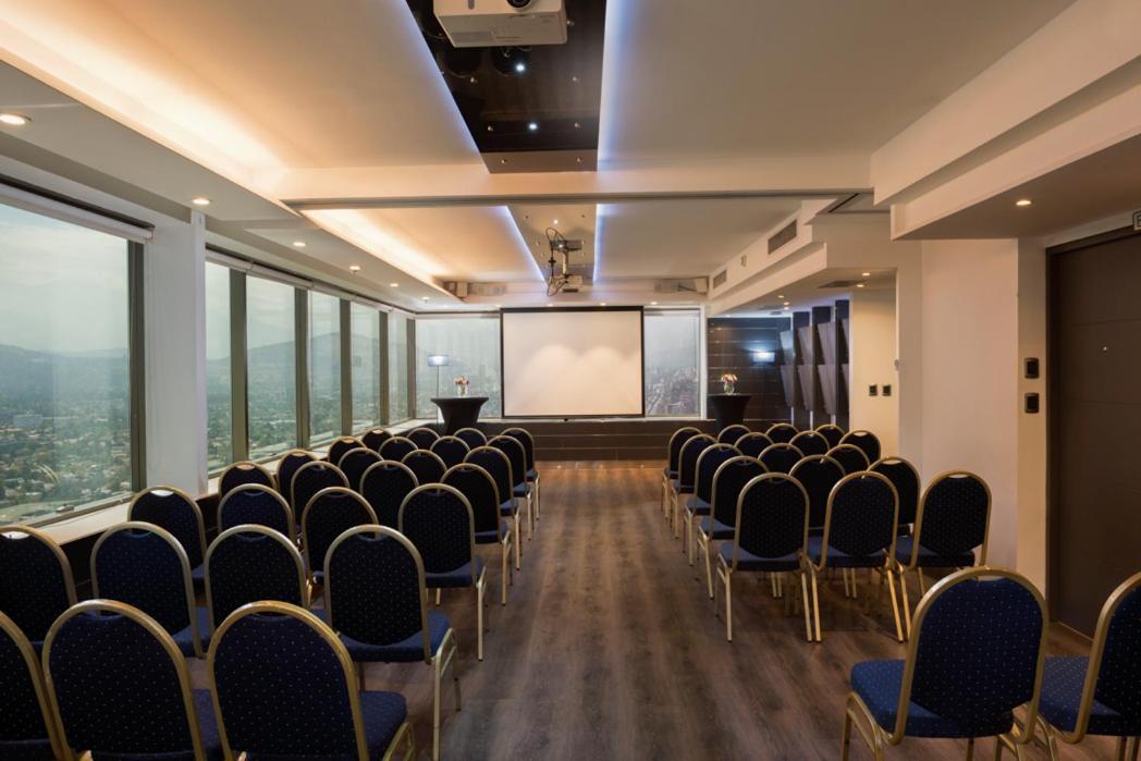 Boulevard Suites Ferrat Santiago Exterior photo